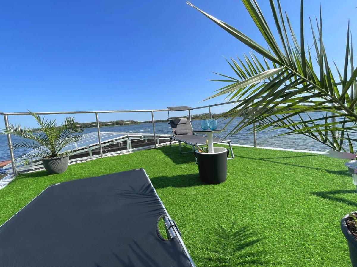 Boathousing - Apartament Na Wodzie, Dom Plywajacy, Lodz, Luksusowy Apartament Myślibórz المظهر الخارجي الصورة