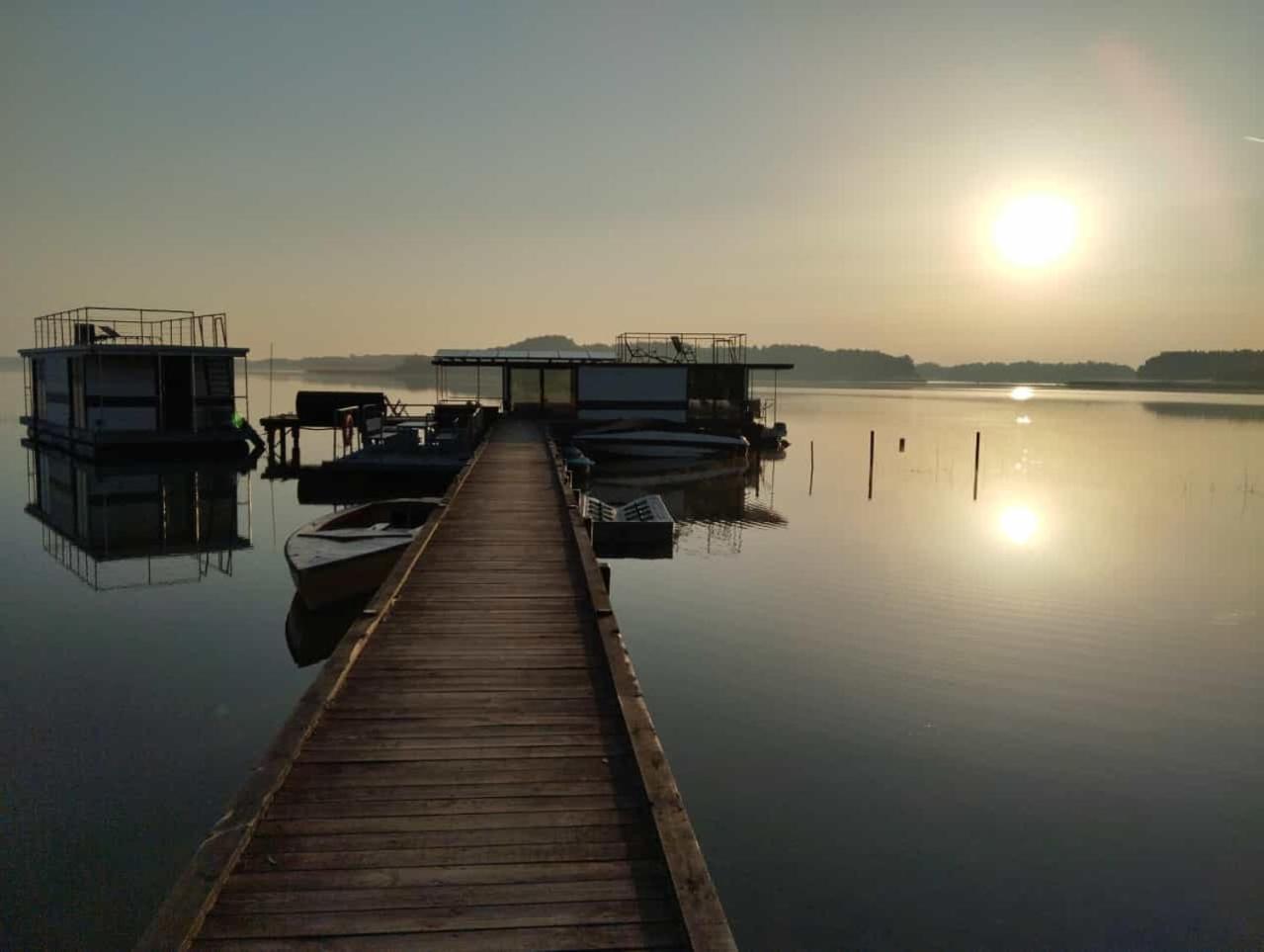 Boathousing - Apartament Na Wodzie, Dom Plywajacy, Lodz, Luksusowy Apartament Myślibórz المظهر الخارجي الصورة
